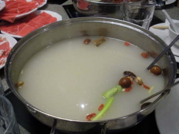菜品：清汤锅 - 快乐小羊火锅