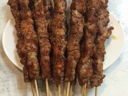 菜品：羊肉串 - 新疆烧烤店