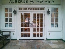 环境：门面 - Auberge du Pommier